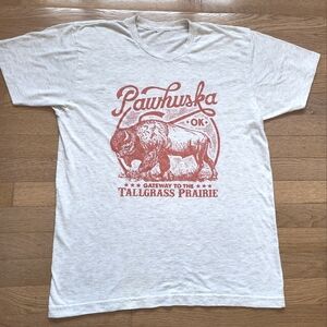 Oklahoma Red Graphic T-Shirt Men's Medium Grey/ White Cotton Single Stich Sleeve